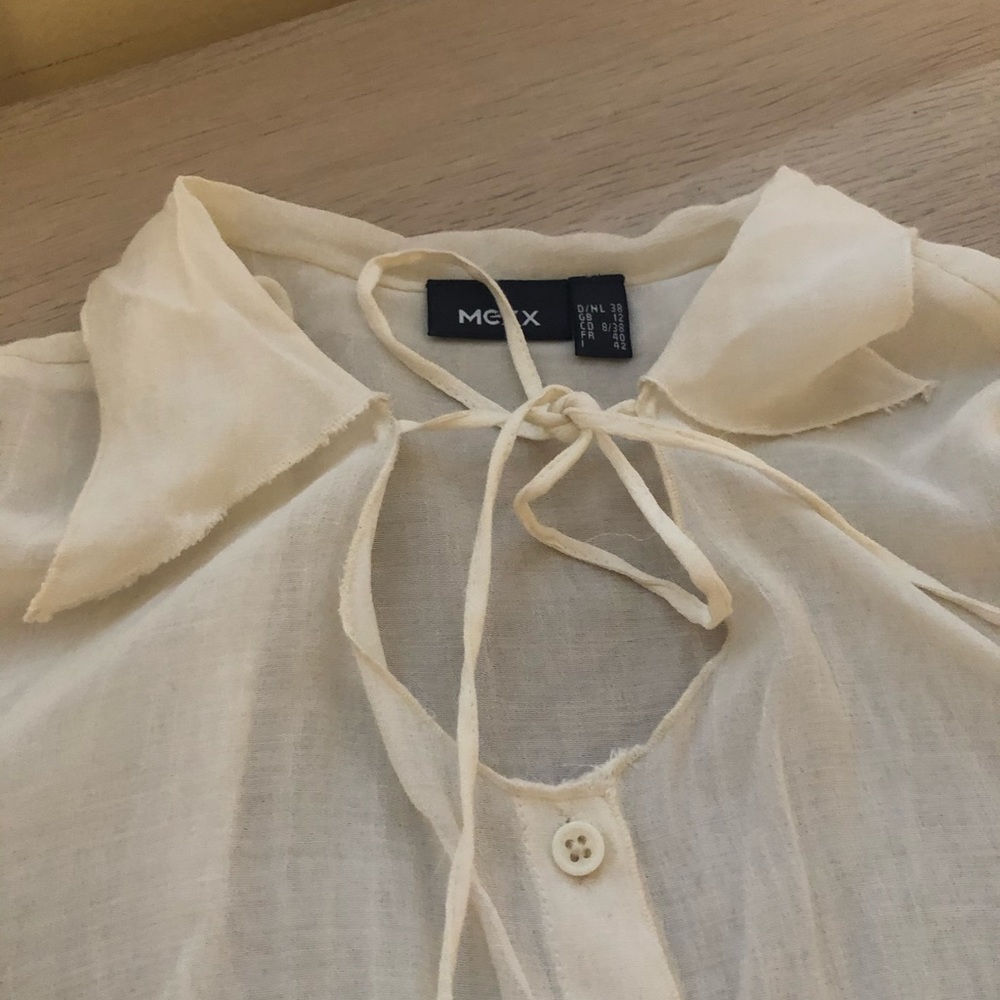 Blouse with Ruffles - Picture 2 of 3